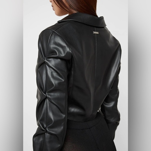 Maniere De Voir tracked vegan leather cropped jacket/blazer long sleeve - black - Picture 2 of 5